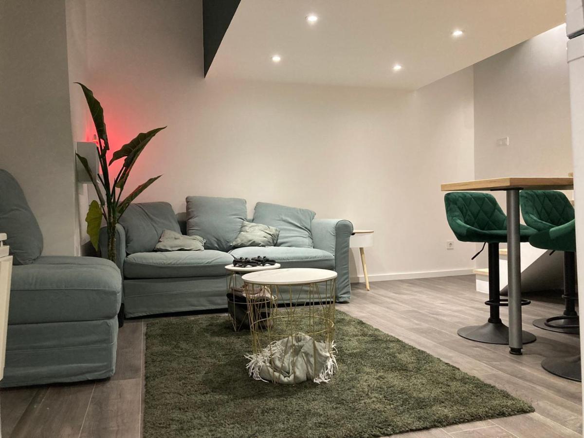 Full Equipment Designed Apartment In The Heart Of Budapest For 4 People Exterior photo