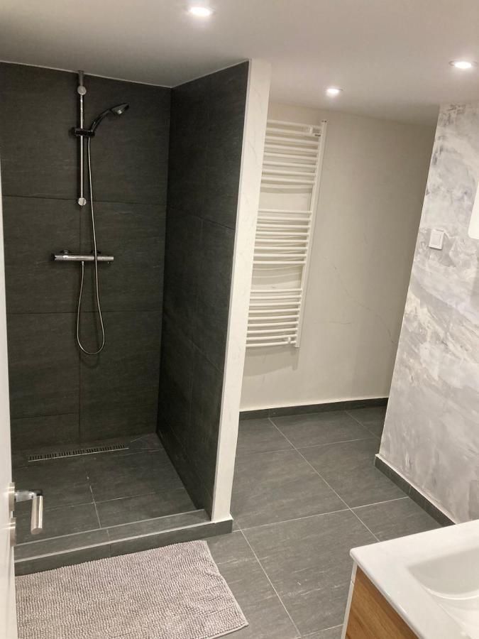 Full Equipment Designed Apartment In The Heart Of Budapest For 4 People Exterior photo