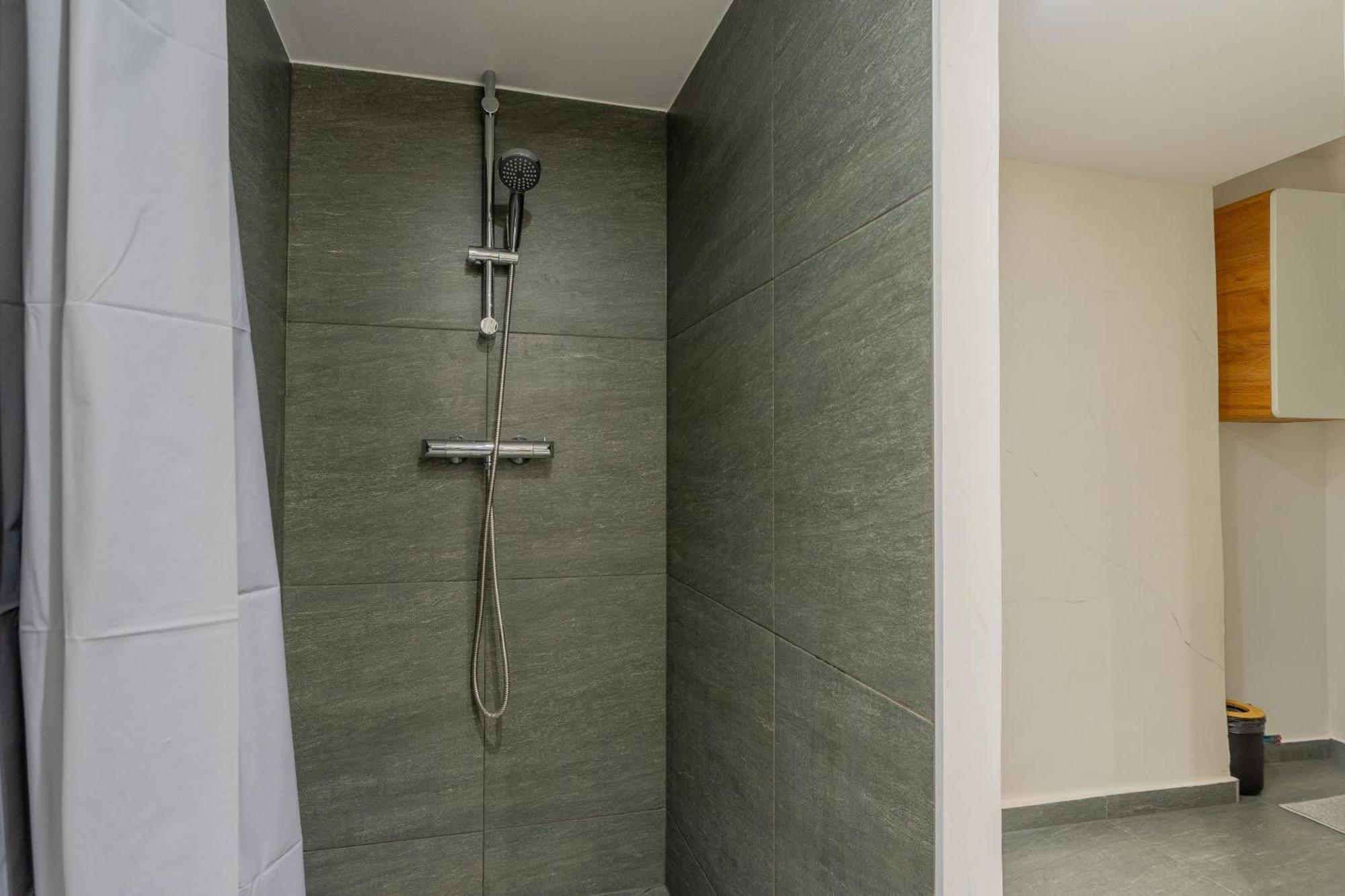 Full Equipment Designed Apartment In The Heart Of Budapest For 4 People Exterior photo