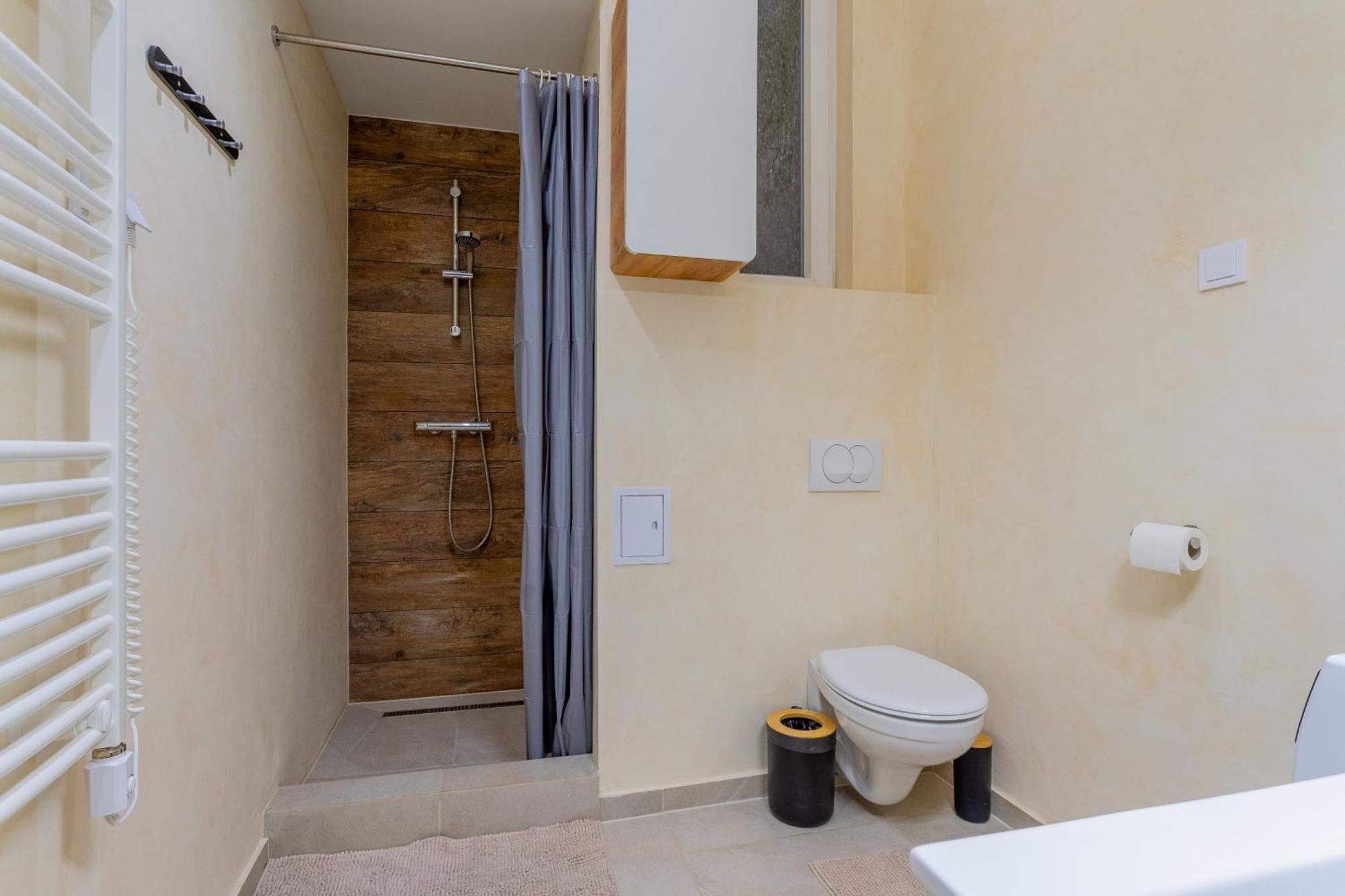 Full Equipment Designed Apartment In The Heart Of Budapest For 4 People Exterior photo