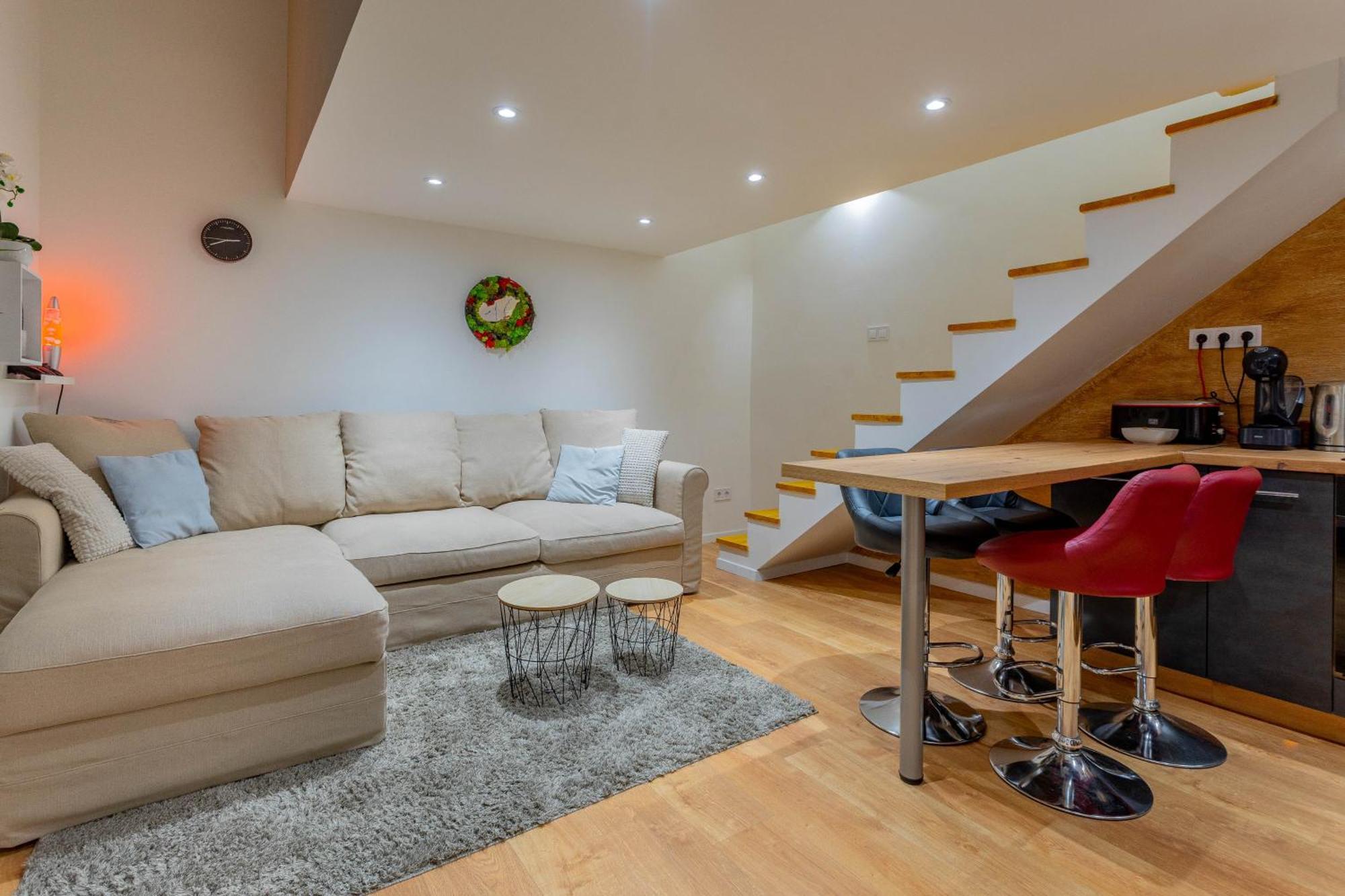 Full Equipment Designed Apartment In The Heart Of Budapest For 4 People Exterior photo