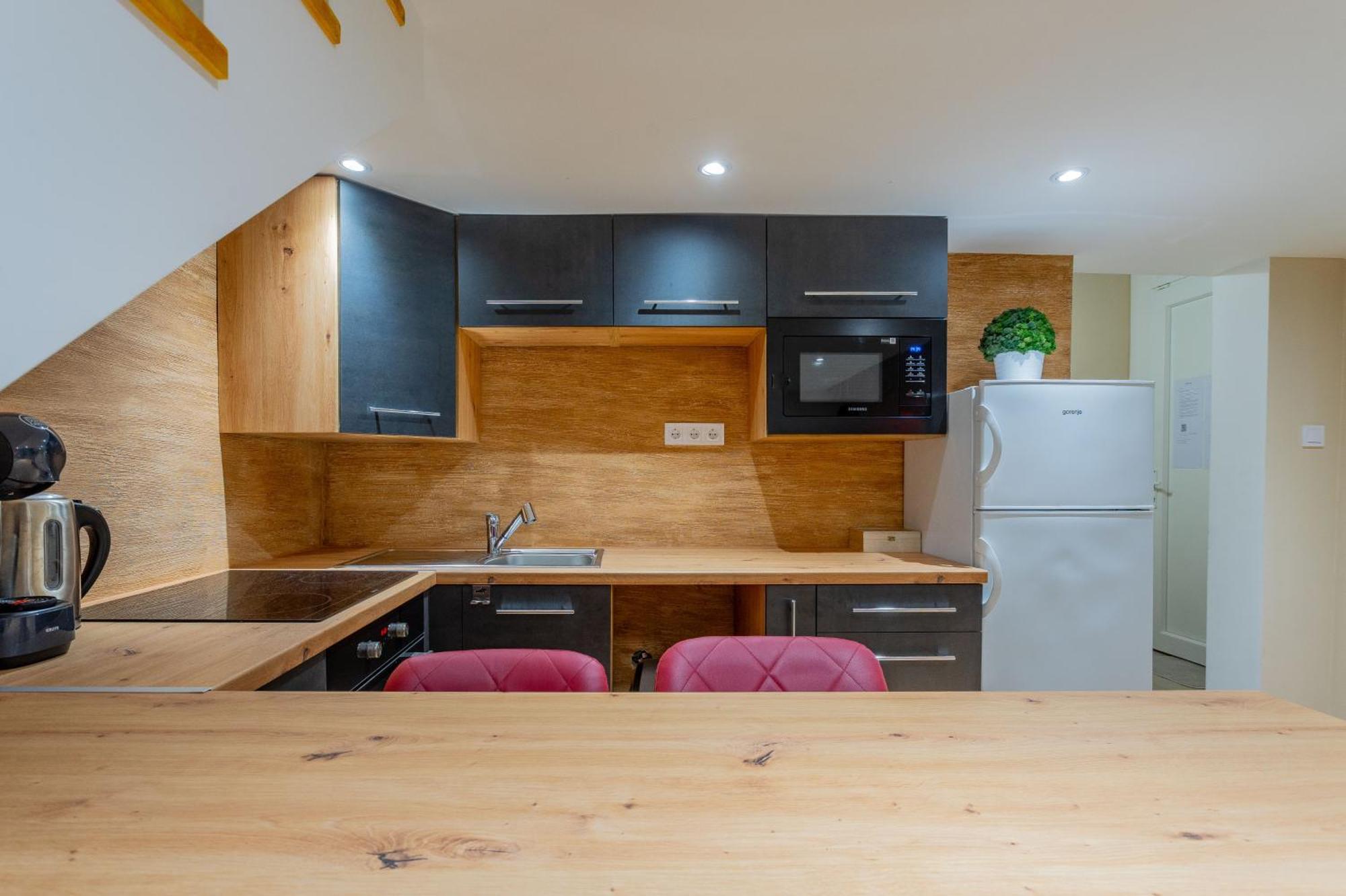 Full Equipment Designed Apartment In The Heart Of Budapest For 4 People Exterior photo
